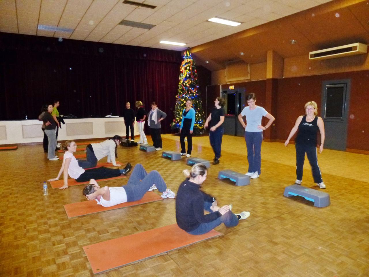 ASL Neuville décembre 2012 - Séance gym adultes