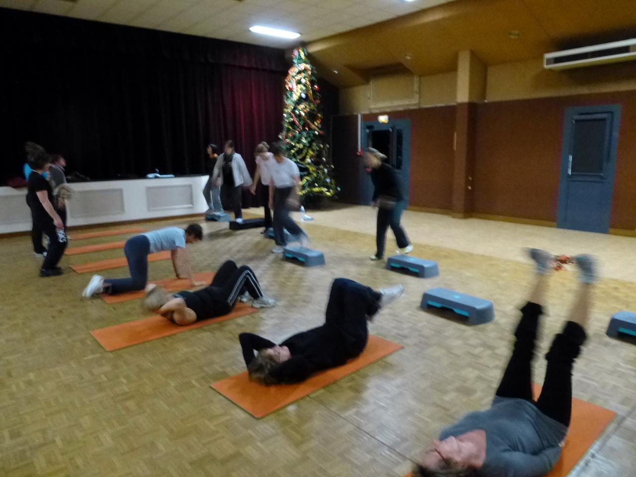 ASL Neuville décembre 2012 - Séance gym adultes