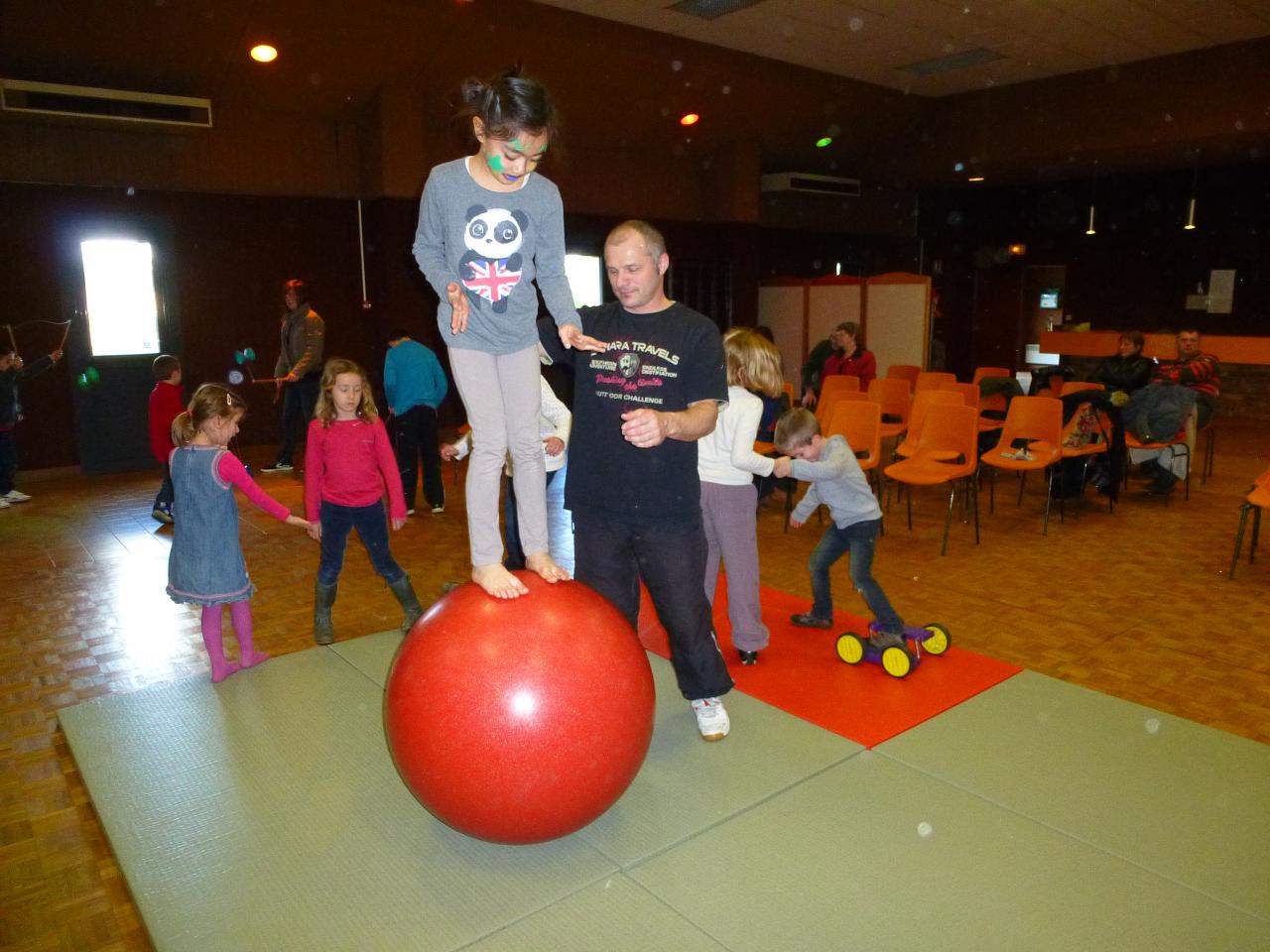 ASL Neuville mars 2013 - Stage cirque enfants