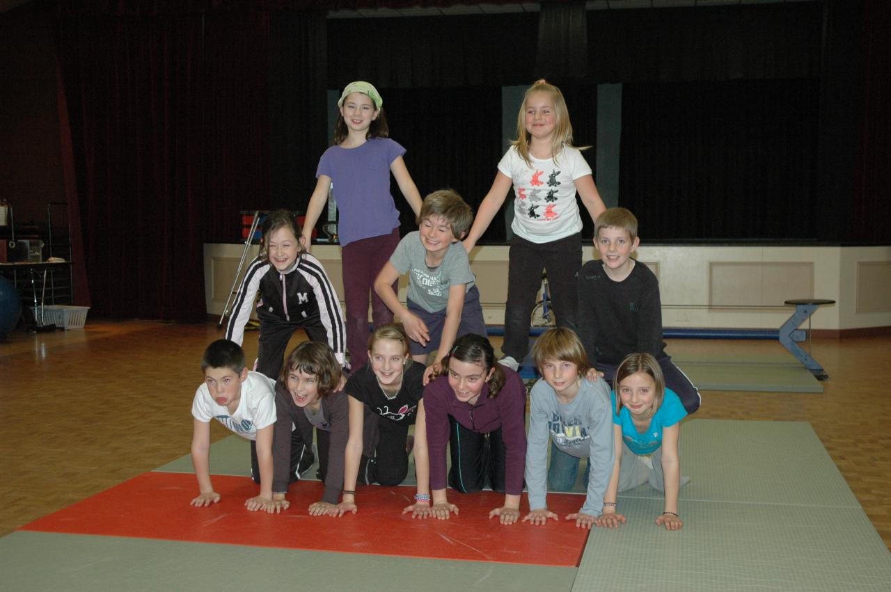 ASL décembre 2011 - Cirque enfants